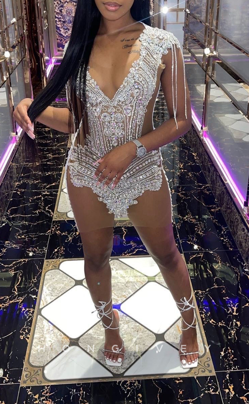 H2088 - Sexy Futted Glitter Illusion Bateau Sleeveless Sequined Appliques Homecoming Dresses For Black Women - Fashionpara