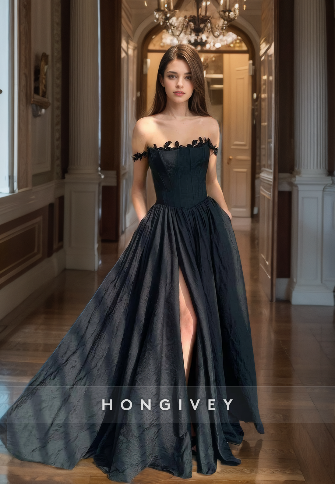 Chic Black Straps Evening Dress Applique A-Line Formal Prom Gown with Side Slit
