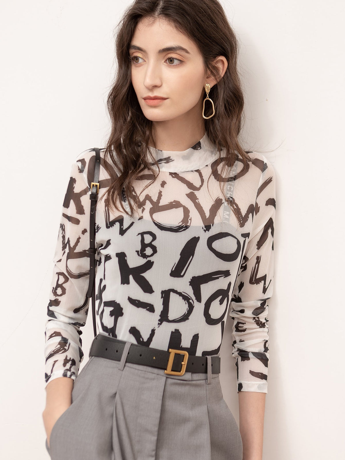 KittenAlarm - Half high collar letter crop top T-shirt
