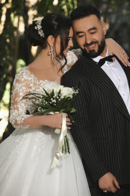 A-line Half sleeves lace V-neck Princess Wedding Dress with Appliques - Fashionpara