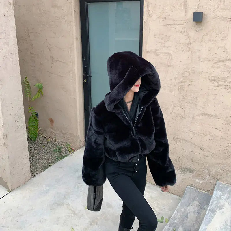 High Quality Furry Cropped Fluffy Hooded Winter Fur Coats