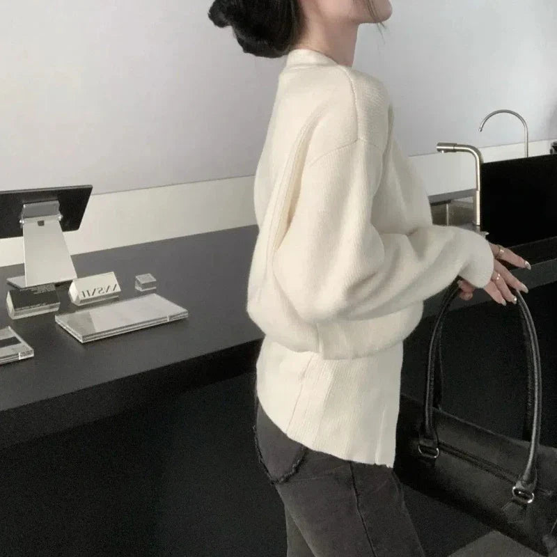 V-neck Buckle Long Sleeve Cardigan