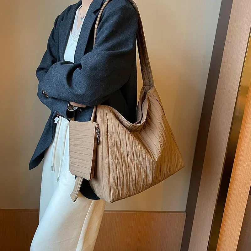 High-Quality Nylon Pleated Zipper Crossbody