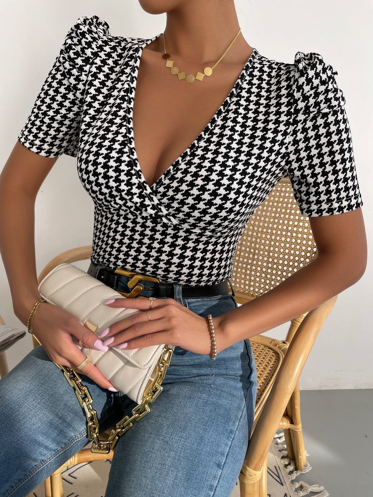 KittenAlarm - Houndstooth Print Puff Sleeve Bustier Top