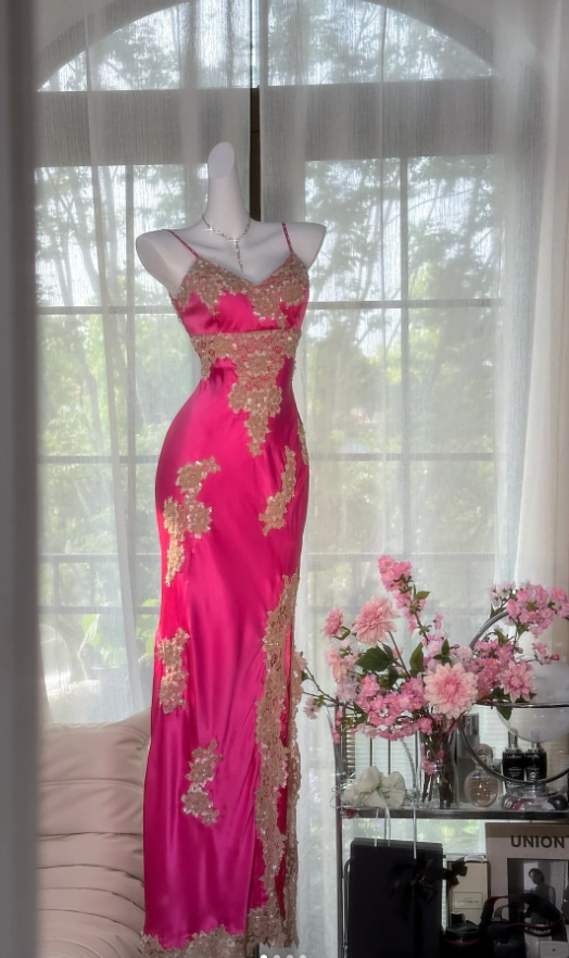 Pretty Hot Pink Spaghetti Straps V Neck Satin Lace Appliques Slit Long Prom Dress Birthday Party Gown D1375