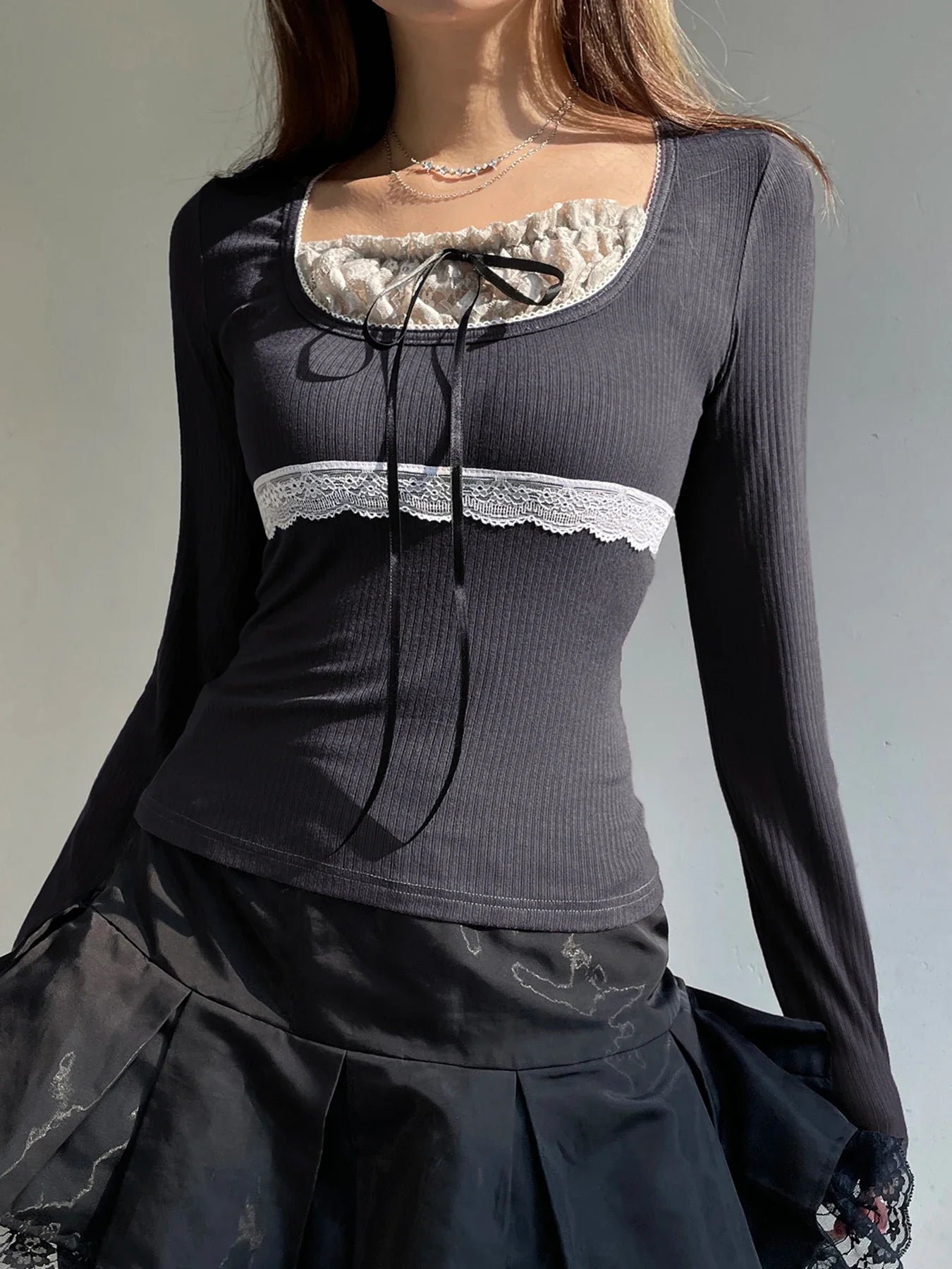 Sweet Patchwork Lace Trim Slim Bow O-Neck Knit Top - Fashionpara