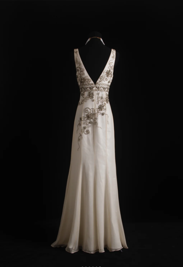 Elegant V Neck Off-white Chiffon Beaded Mermaid Party Dress Long Evening Gown D1665