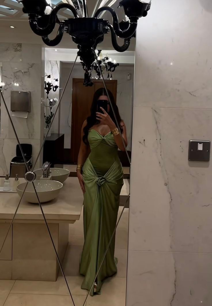 Unique Sweetheart Neck Olive Green Satin Pleated Mermaid Evening Dress Long Birthday Party Dress D1087