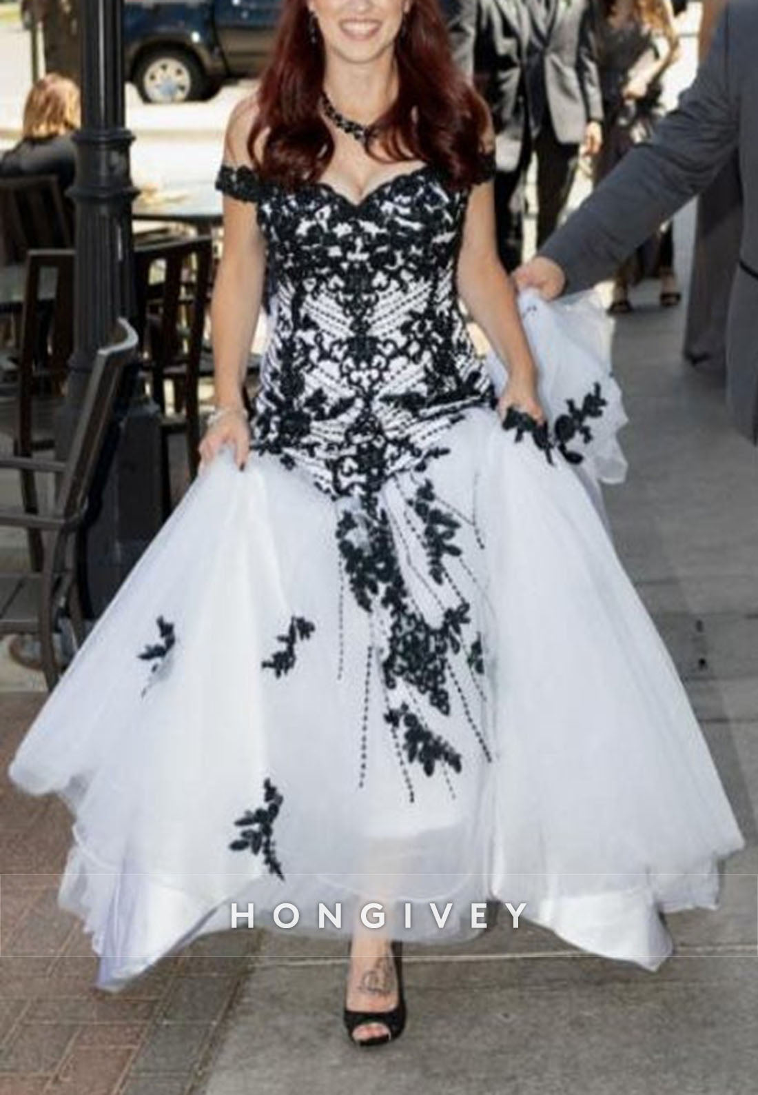 Black And White Off the Shoulder Tulle Trumpet Wedding Dress with Appliques