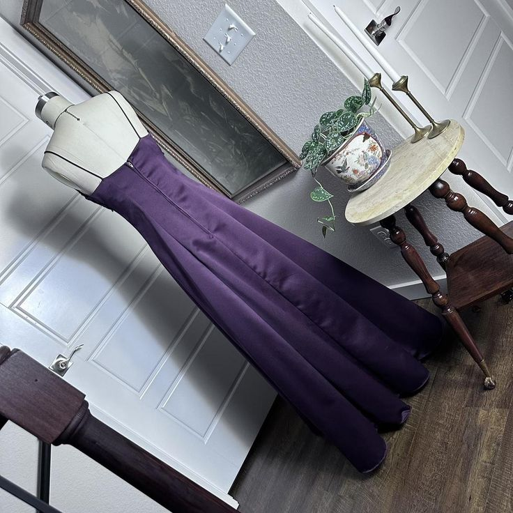 Elegant Purple Spaghetti Straps Satin Long Wedding Guest Dress Formal Birthday Party Gown D1692