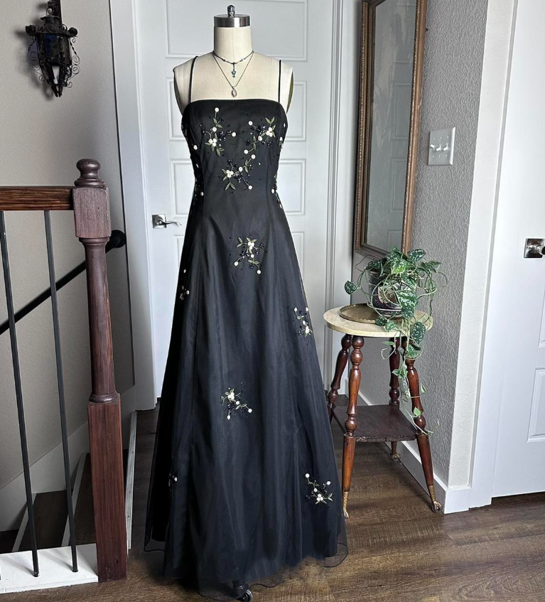 Chic Spaghetti Straps Black Satin Tulle Beaded A Line Birthday Prom Dress Long Party Dress D1689