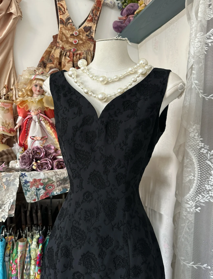 Classy Black Sleeveless Satin Print Floral Mermaid Evening Dress Long Prom Dresses D1621