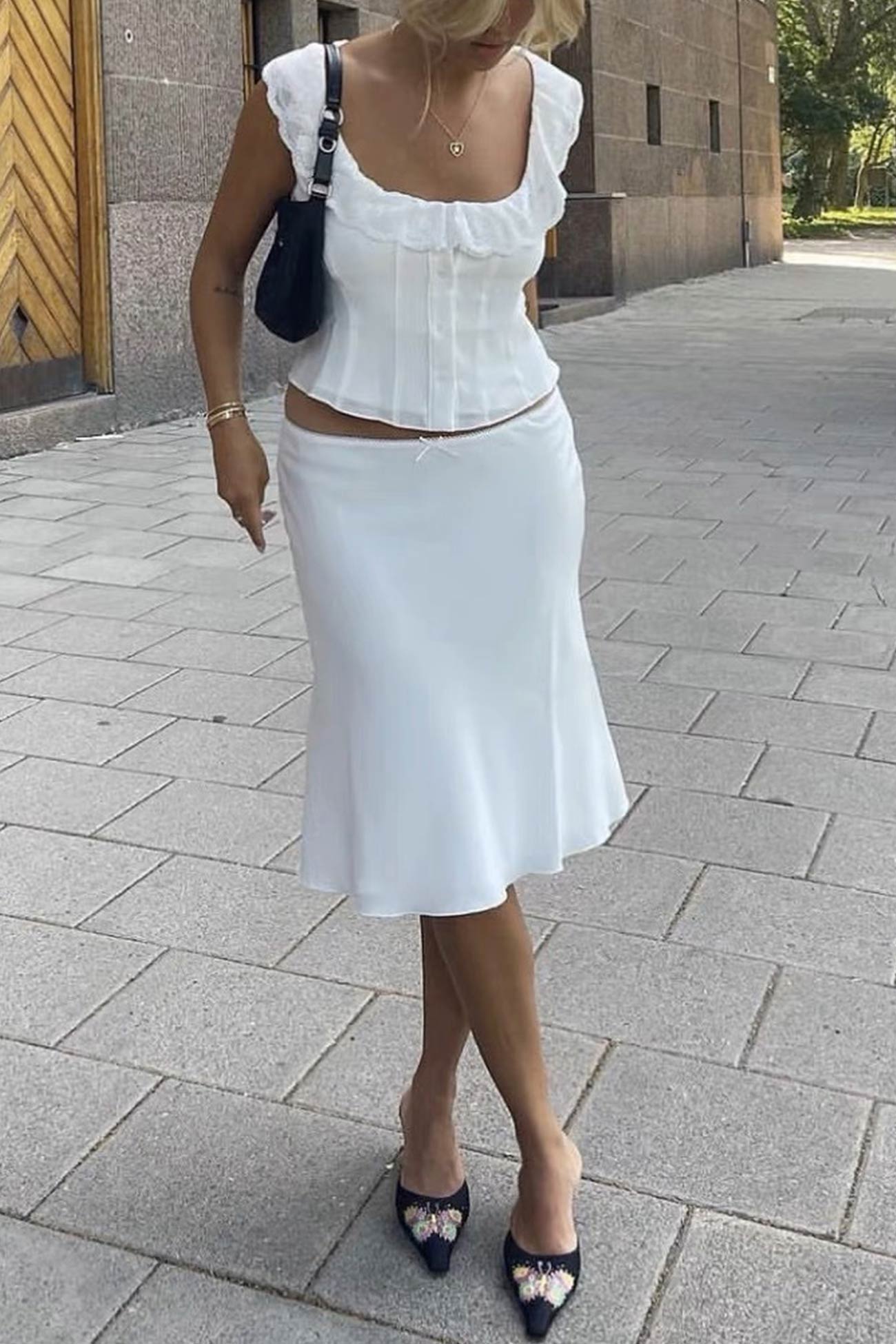 Lace Neck Tank Top Fishtail Skirt Suits