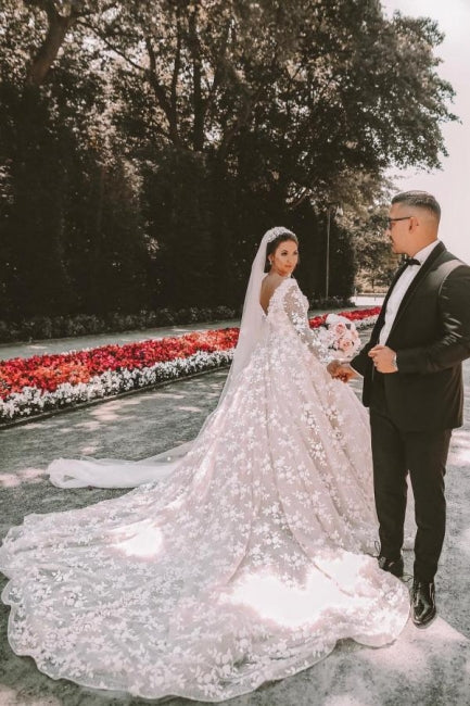 Ball gown Long sleeves Lace round neck Tulle Wedding Dress - Fashionpara