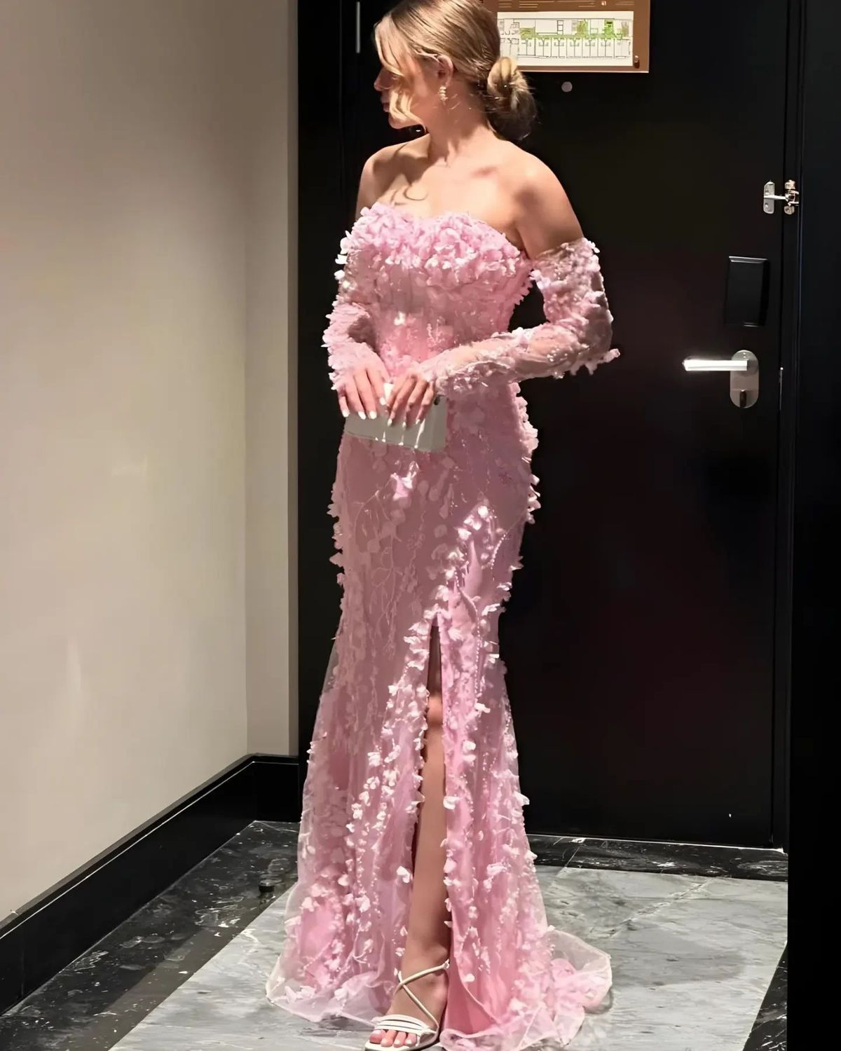 Elegant Pink Strapless Tulle Appliques Beaded Slit Mermaid Evening Dress Long Party Dress D1356