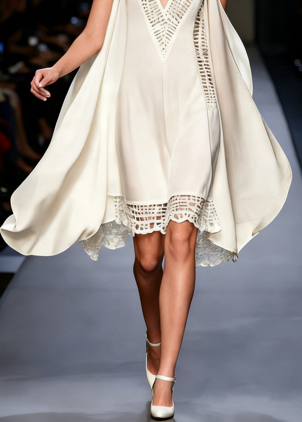 Deep V-Neck Sleeveless Lace Panel Chiffon Mini Dress - View 4