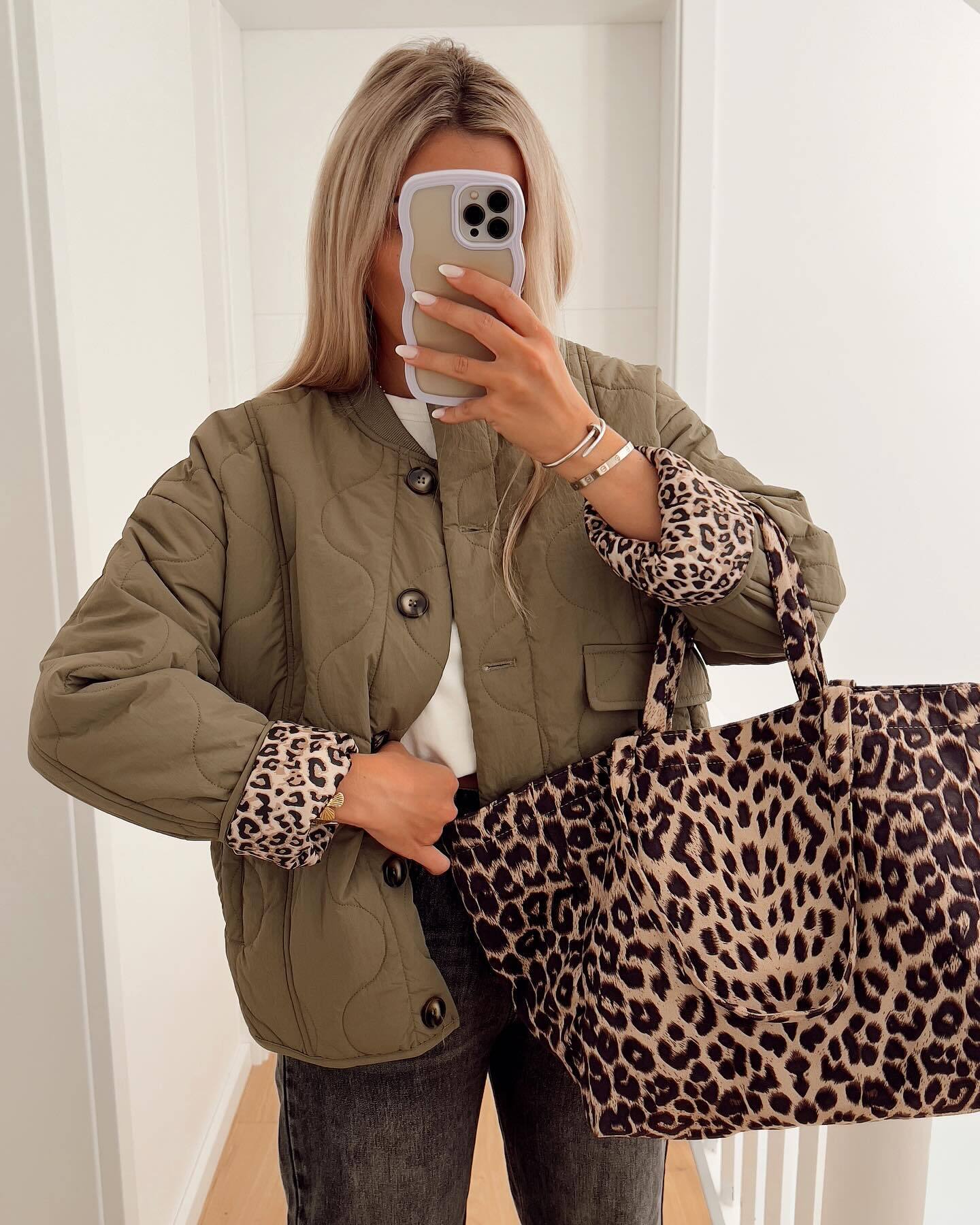 Quilted Padded Jacket with Chic Leopard Lining Design