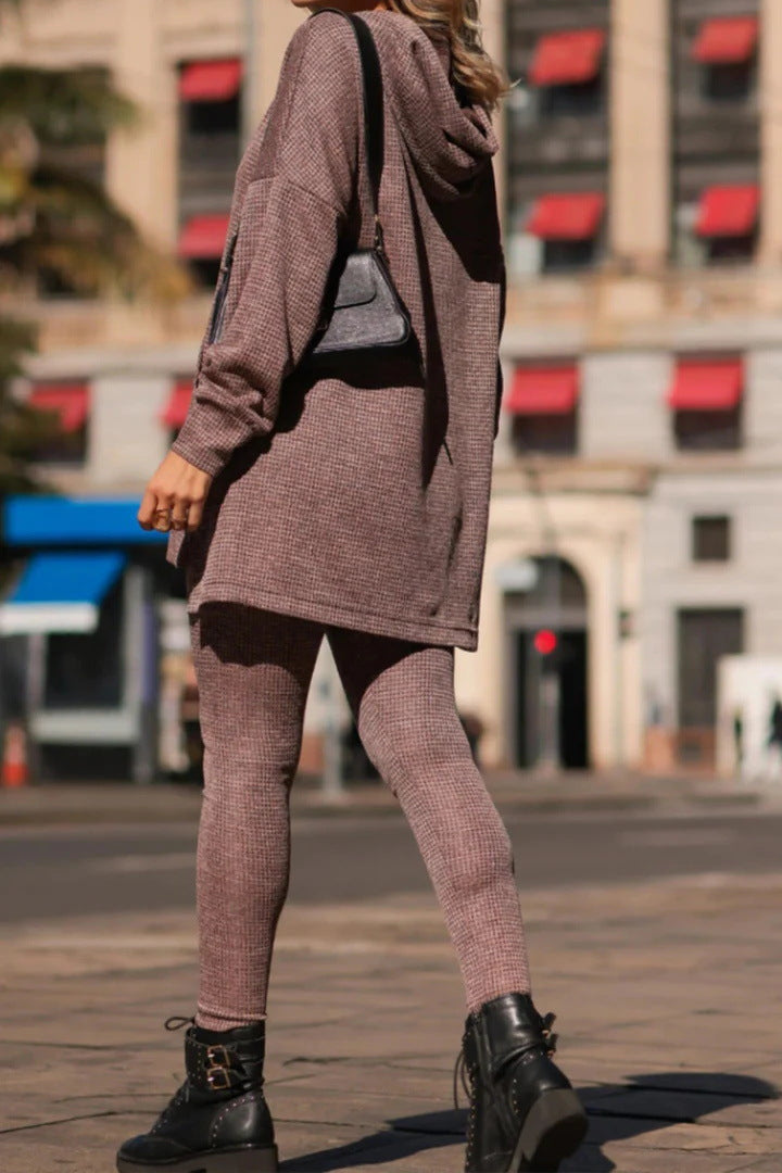 Solid color kangaroo pocket hooded sweatshirt and slim-fit sweatpants two-piece set