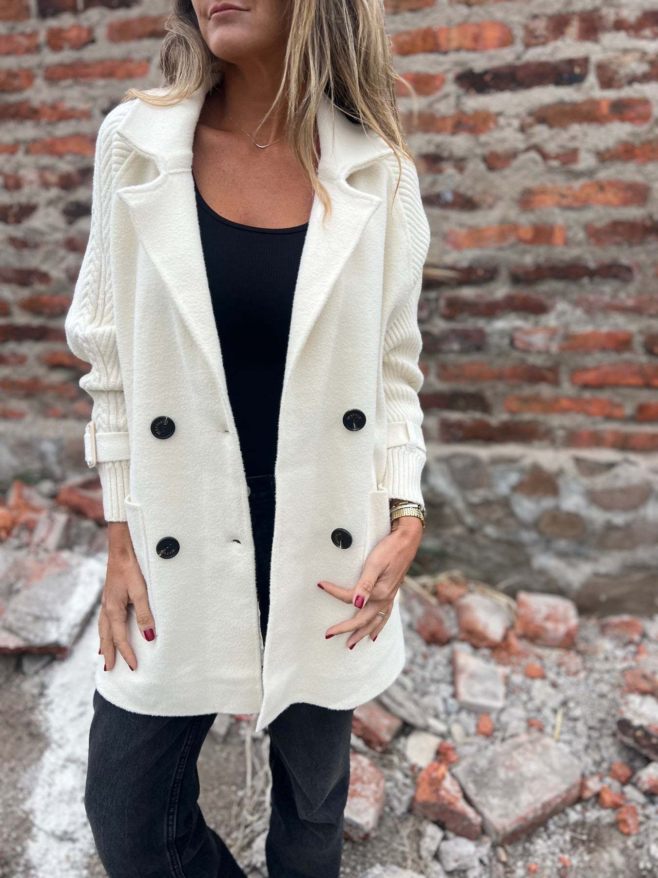 Cable Knit Mid-Length Cardigan with Elegant Suit Collar