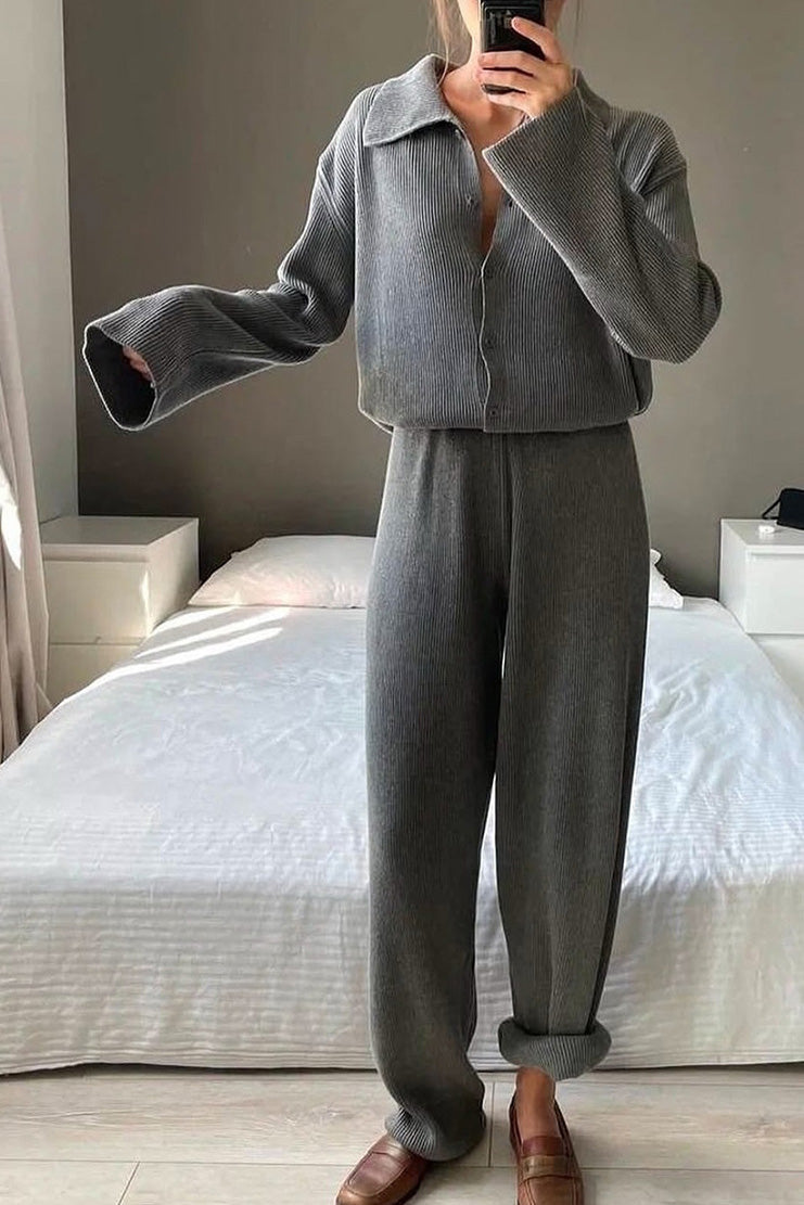 Edinburgh Royal Mile Elegant Knitted Coat and Trousers Set