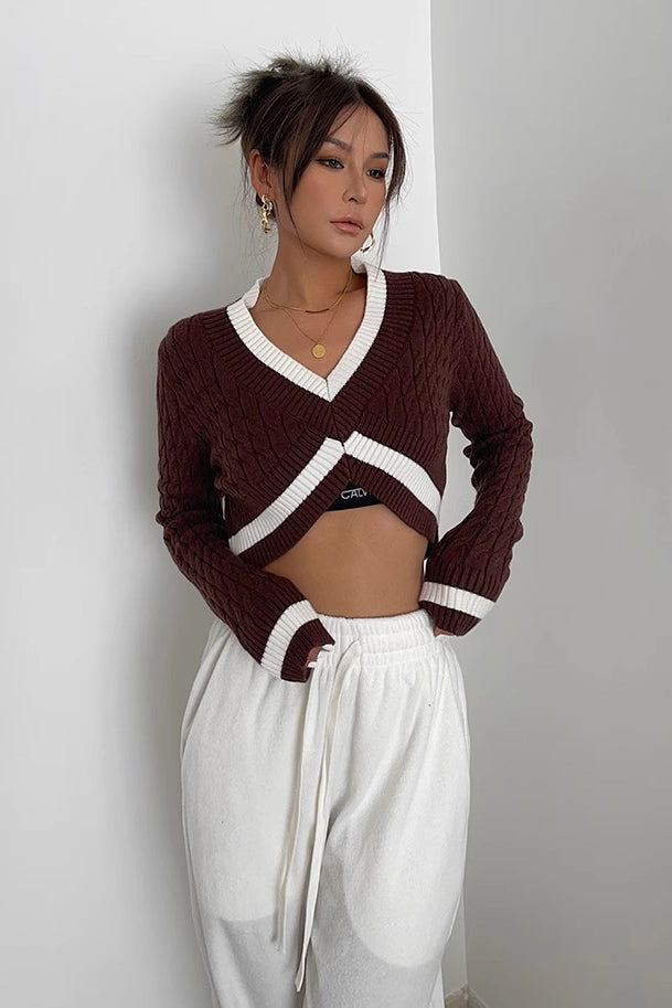 Contrast Cable Knit Crop Sweater for Effortless Style