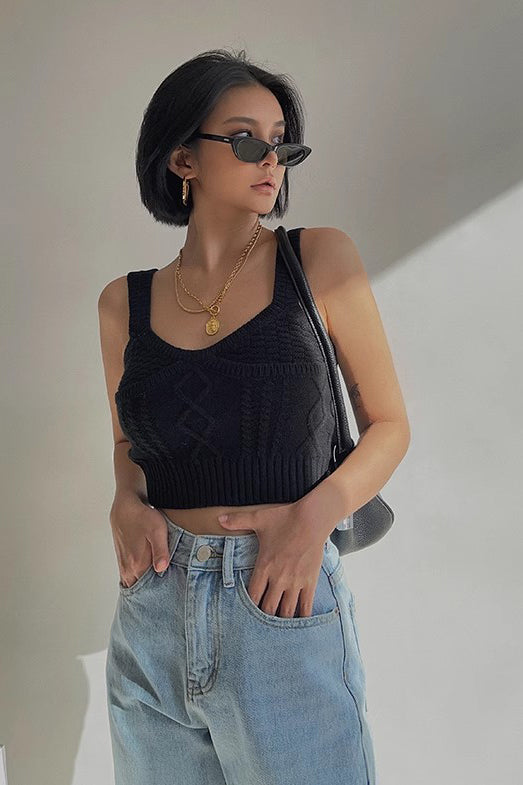 Orro Shop Stylish Crop Sweater Tank Top for Chic Comfort