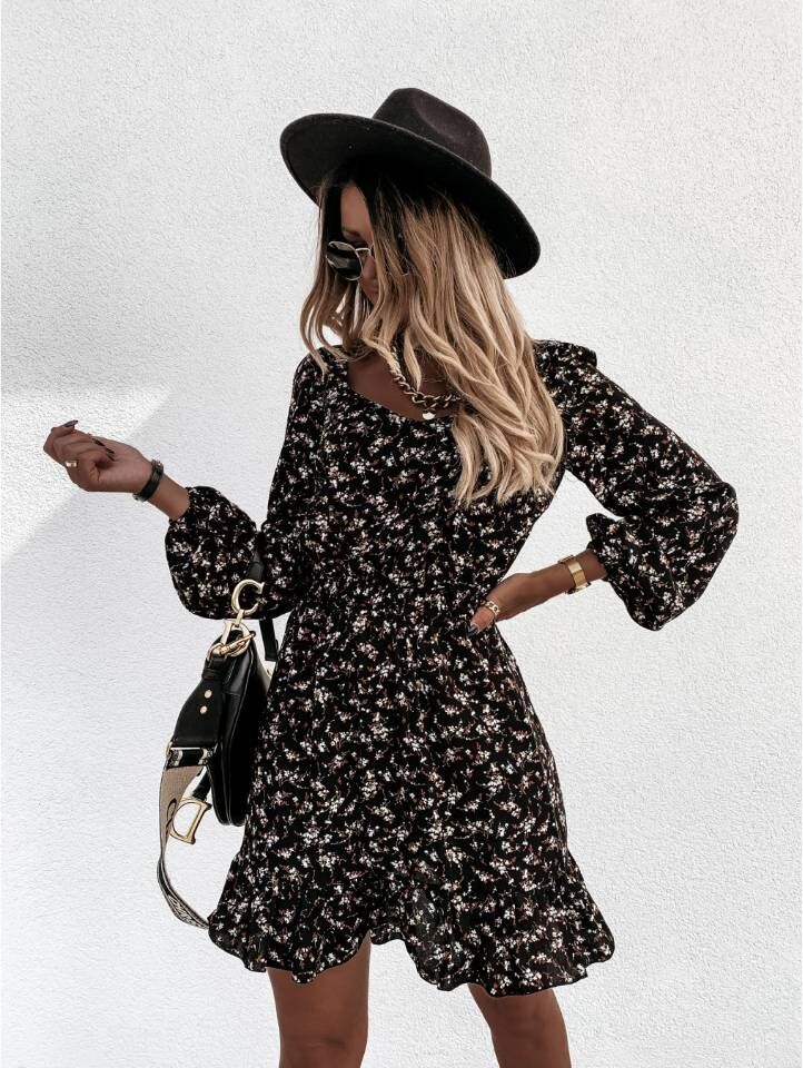Romani Textured Floral Shift Dress