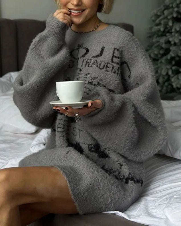 Cozy Mid-Length Round Neck Pullover Sweater for Comfort