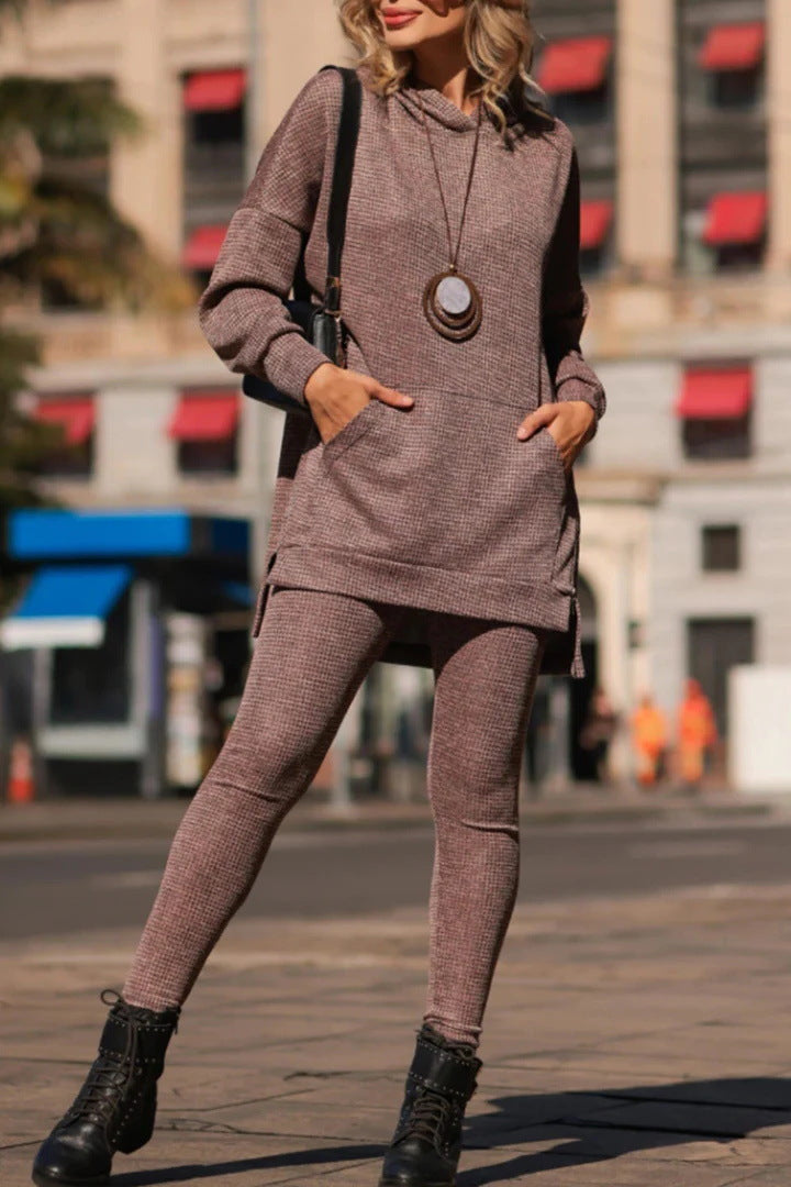 Solid color kangaroo pocket hooded sweatshirt and slim-fit sweatpants two-piece set