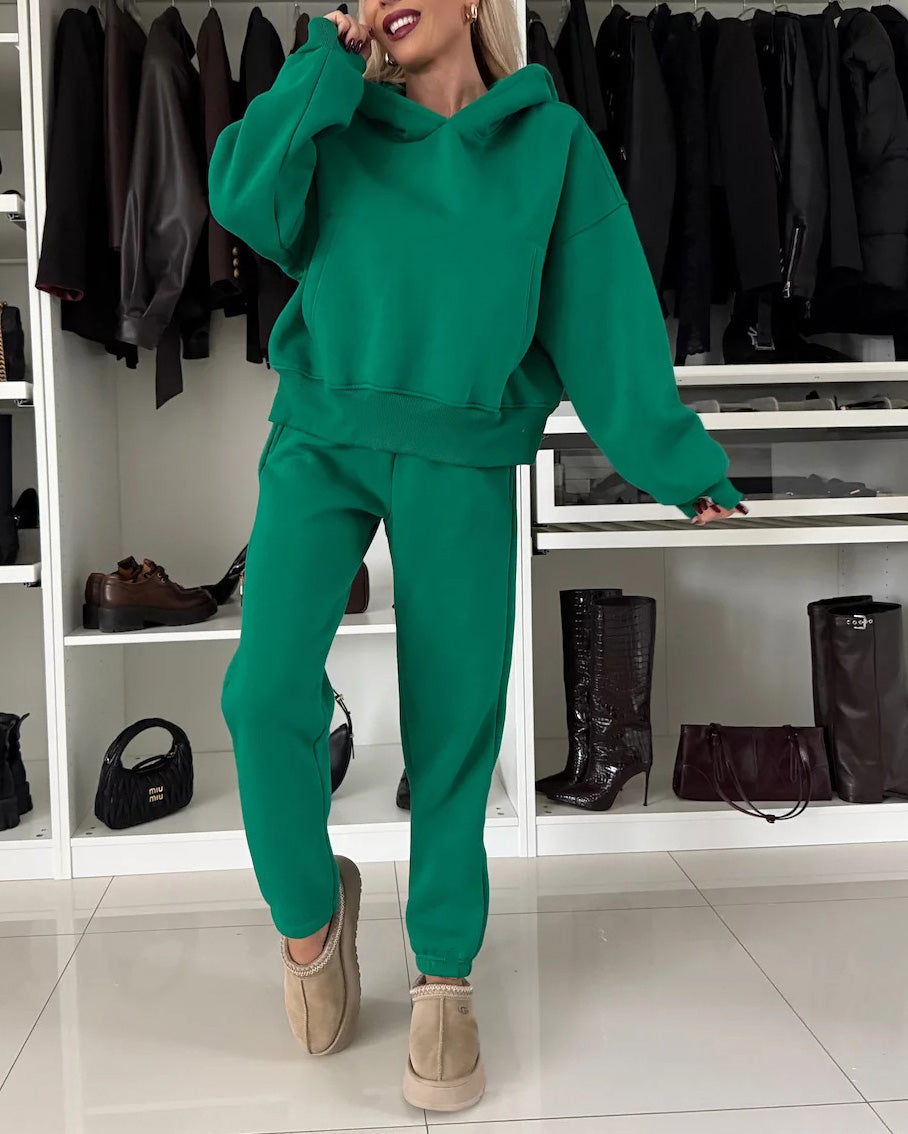 Cropped Hooded Sweatshirt and Pants Set for Cozy Style