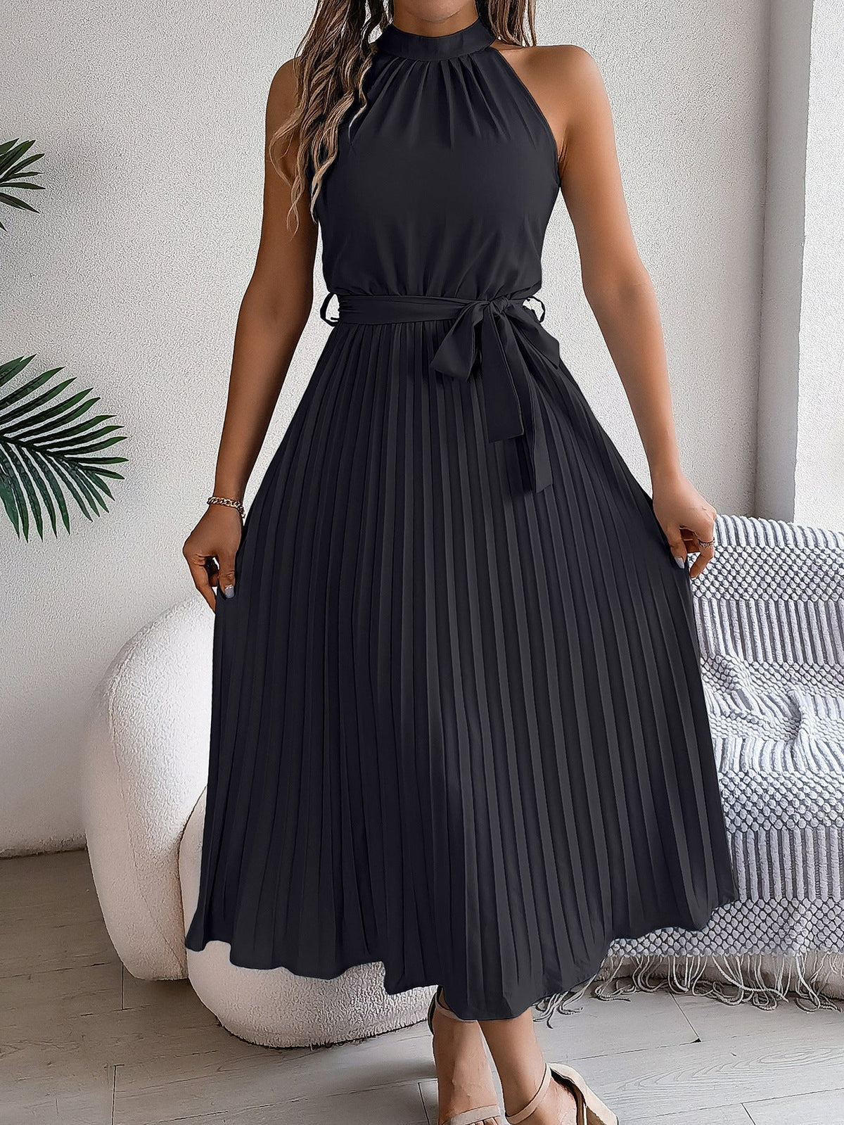 Halter Neck Sleeveless Belted Pleated Midi Dress 3