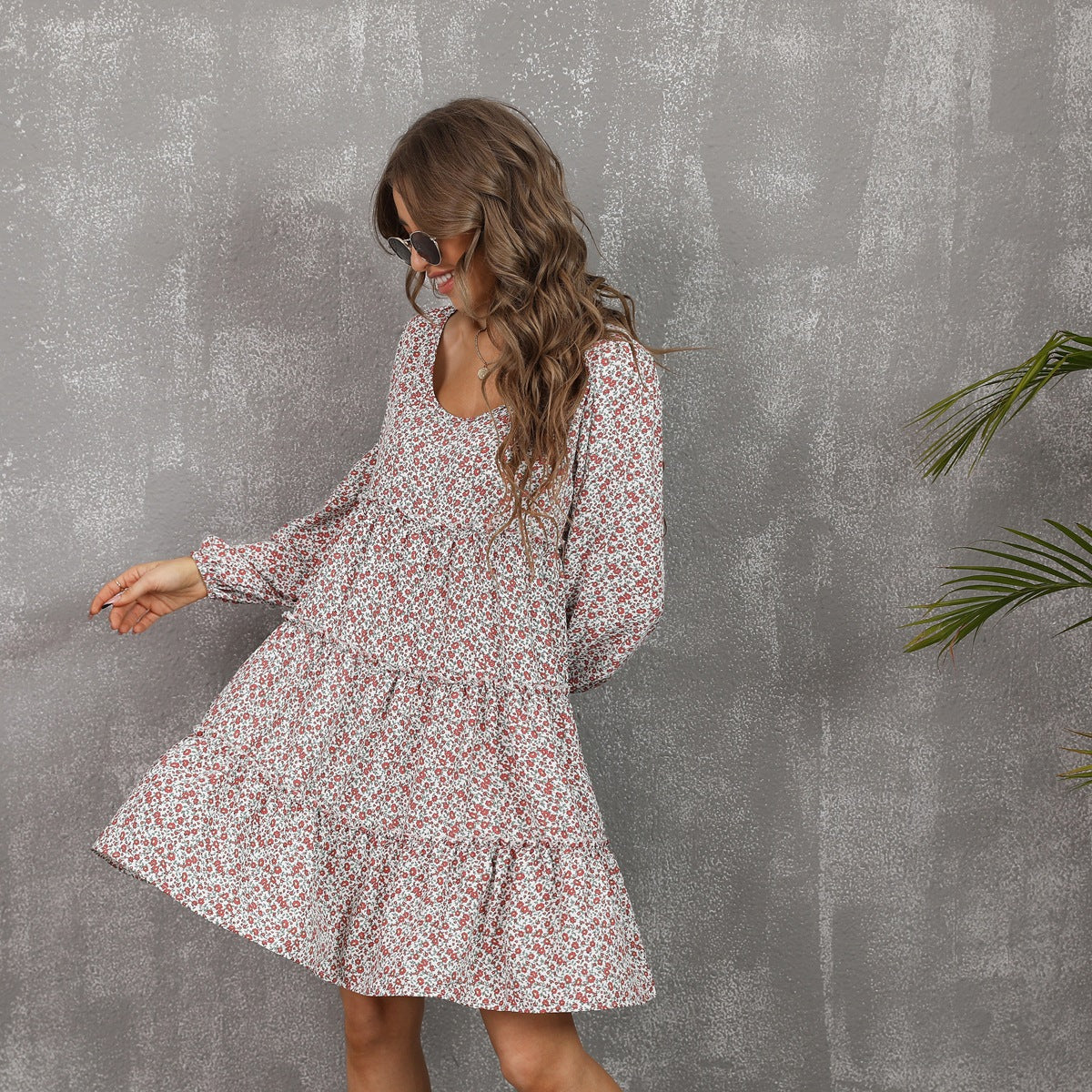 Floral Print Scoop Neck Long Sleeve Tiered Mini Dress