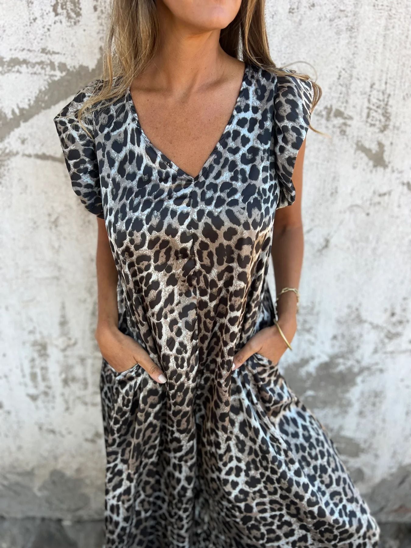 V-neck leopard print loose wide-leg jumpsuit