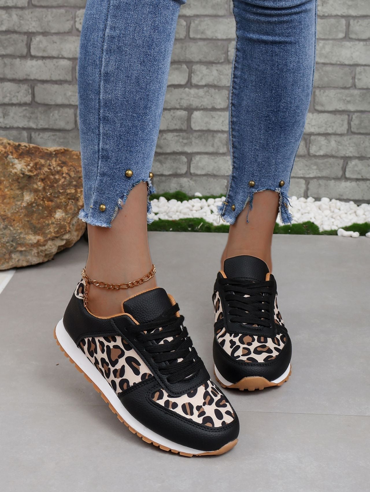 Lace-Up flat shoes with TPR Sole All-Season Leopard Print sneakers