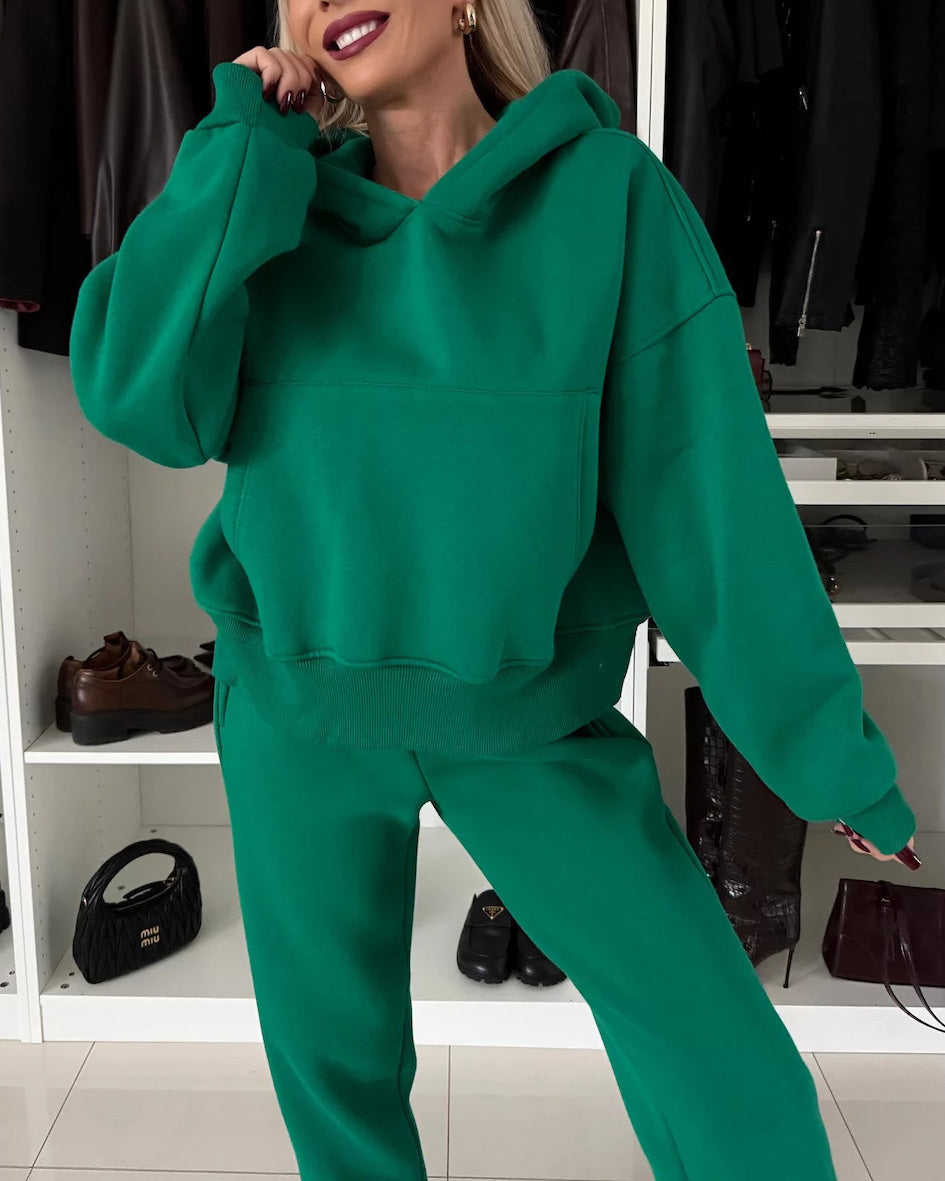 Cropped Hooded Sweatshirt and Pants Set for Cozy Style