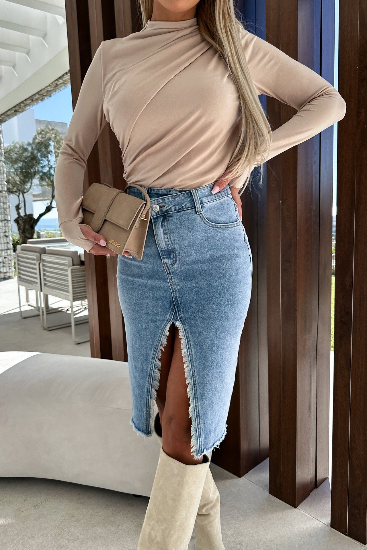 High waist slit frayed edge denim skirt - Fashionpara