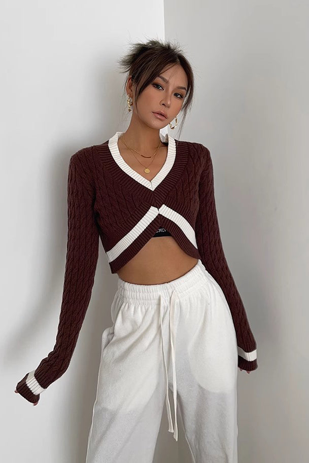 Contrast Cable Knit Crop Sweater for Effortless Style