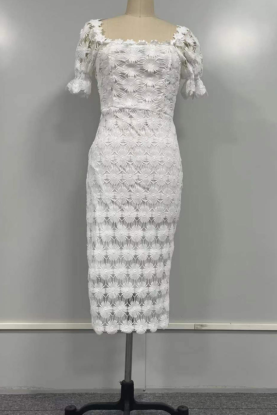 Floral Lace Off-Shoulder Puff Sleeve Bodycon Midi Dress