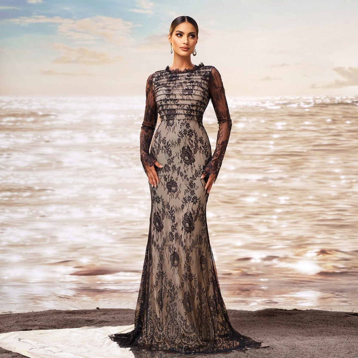 Floral Lace Round Neck Long Sleeve Mermaid Gown