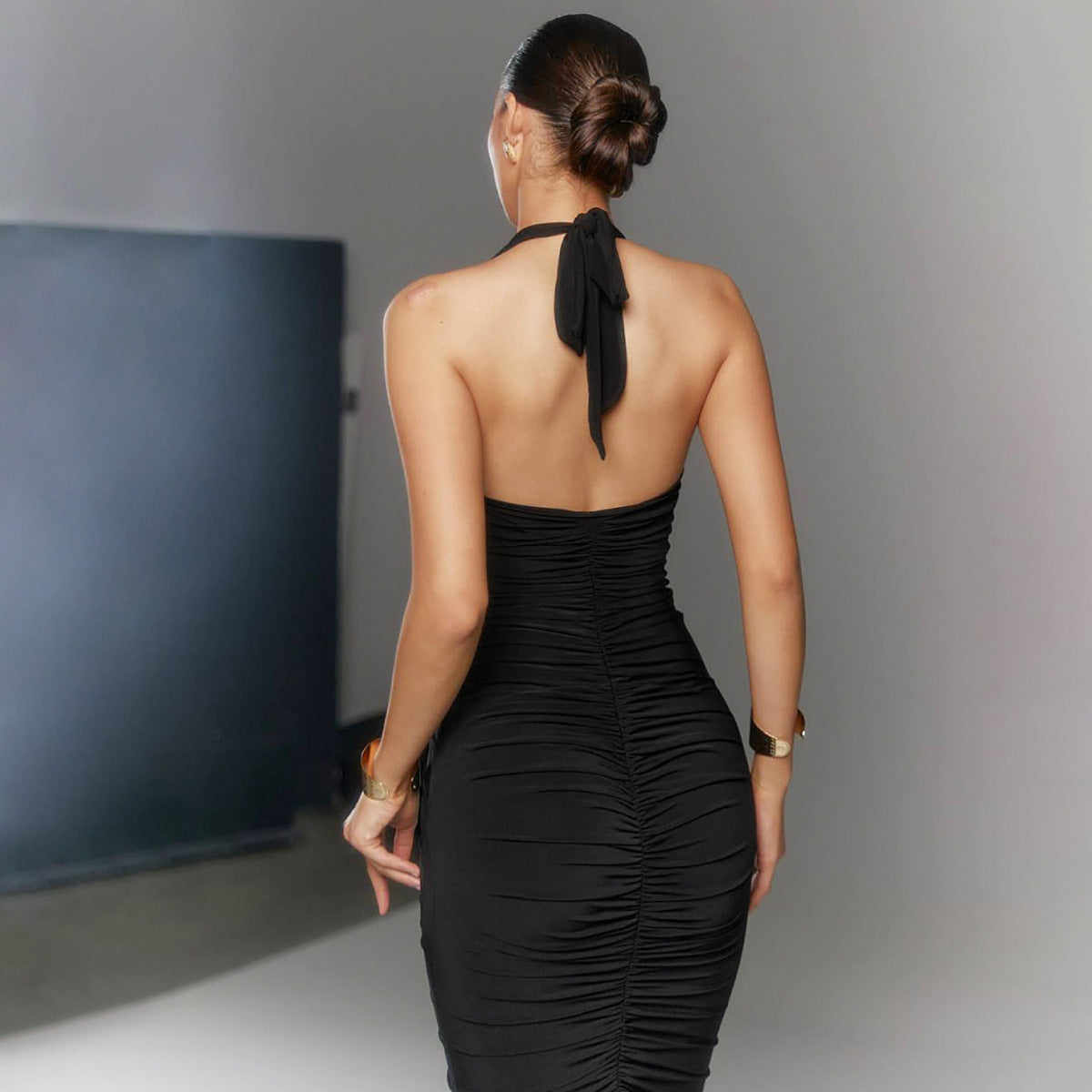 V neck Backless Lace up Slim Fit Pleated Dress - View 5
