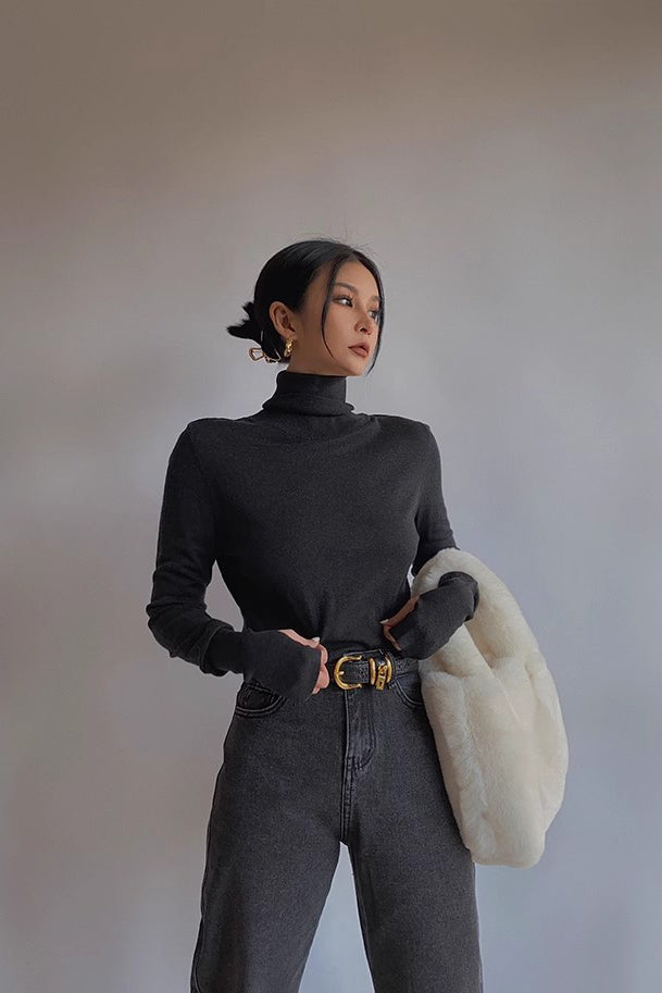 Orro Shop Knit Long Sleeve Sweater for Effortless Style