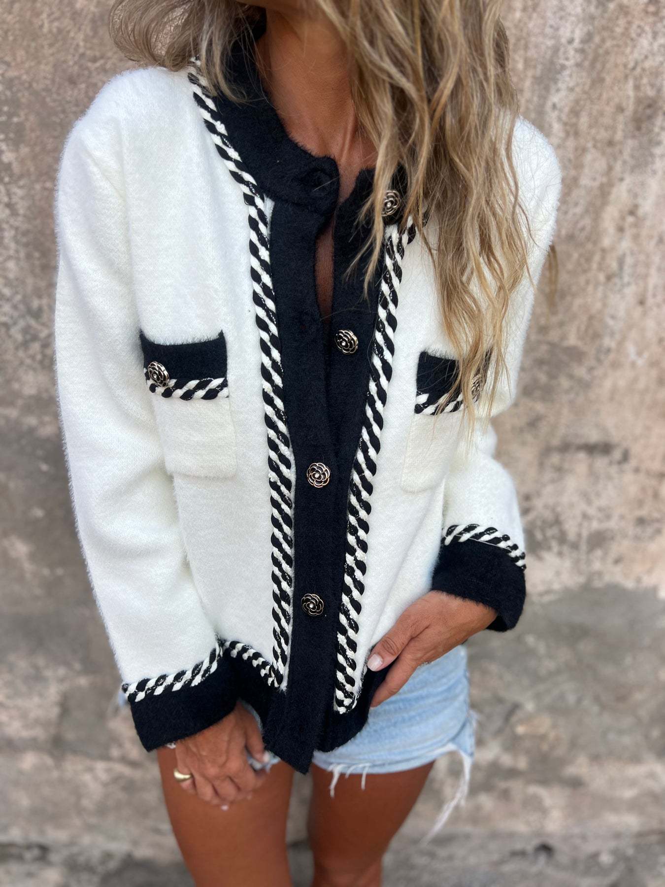 ShoptheCIC Black and White Contrast Long-Sleeved Jacket