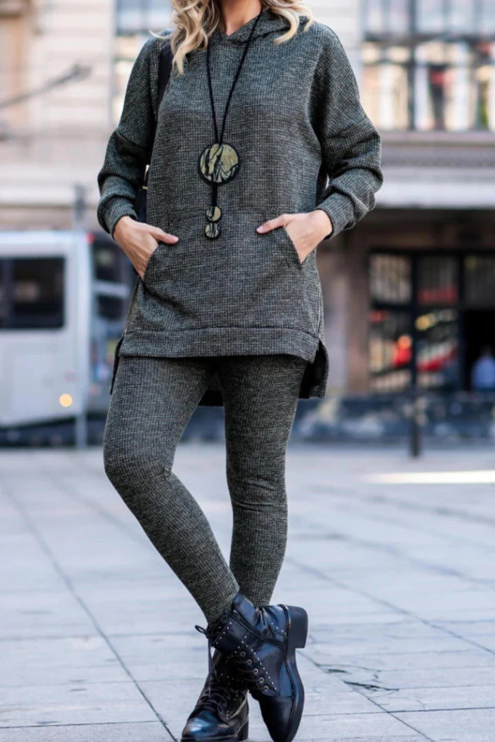 Solid color kangaroo pocket hooded sweatshirt and slim-fit sweatpants two-piece set