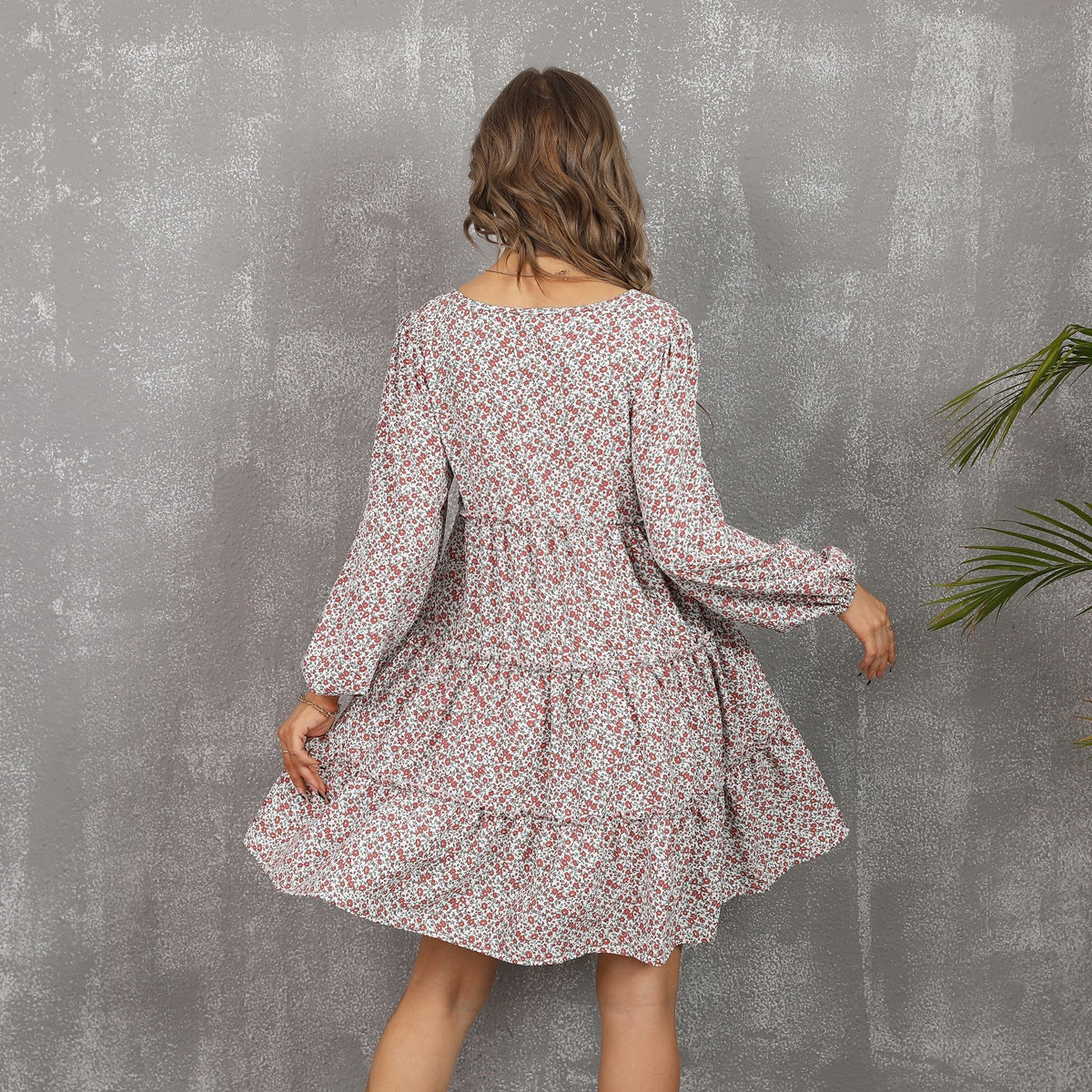 Floral Print Scoop Neck Long Sleeve Tiered Mini Dress