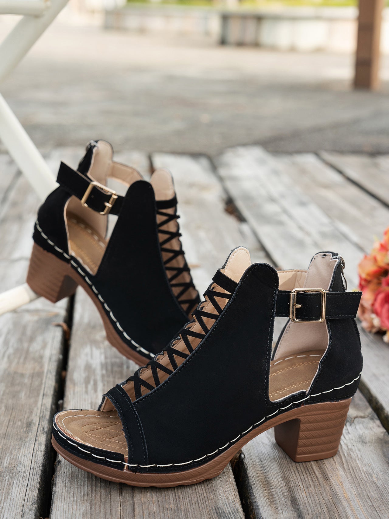 Chunky high heel open toe hollow buckle Roman sandals