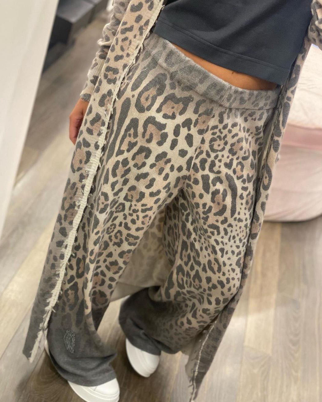 Leopard Print Long Sleeve Cardigan and Pants Set for Chic Style