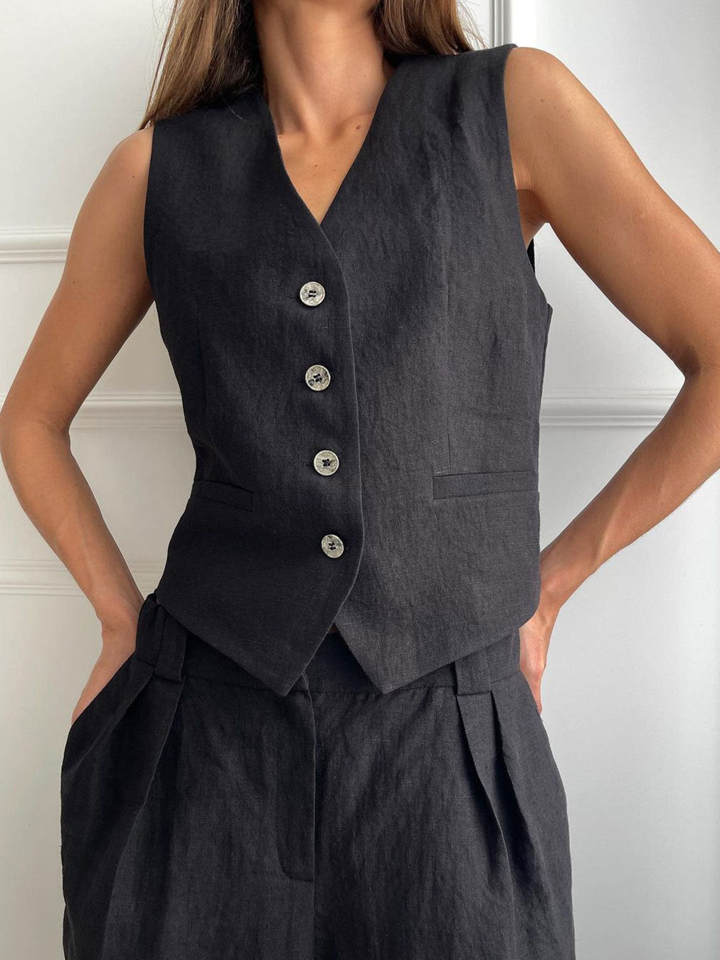 Linen Sleeveless Vest and Low-Rise Pants Set for Comfort