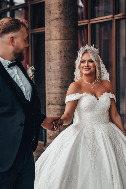 Ball Gown Sweetheart Off-The-Shoulder Stain Wedding Dress with Appliques - Fashionpara