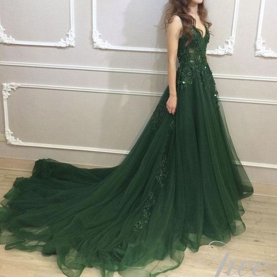 Dark Green A Line Backless Prom Dresses V Neck Appliqued Beaded Formal Dress