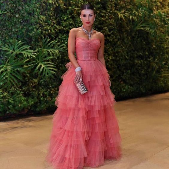 Ball Gown Tiered Prom Dresses Sweetheart Neckline Formal Dress